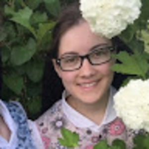 Meet your Posher, Elaina